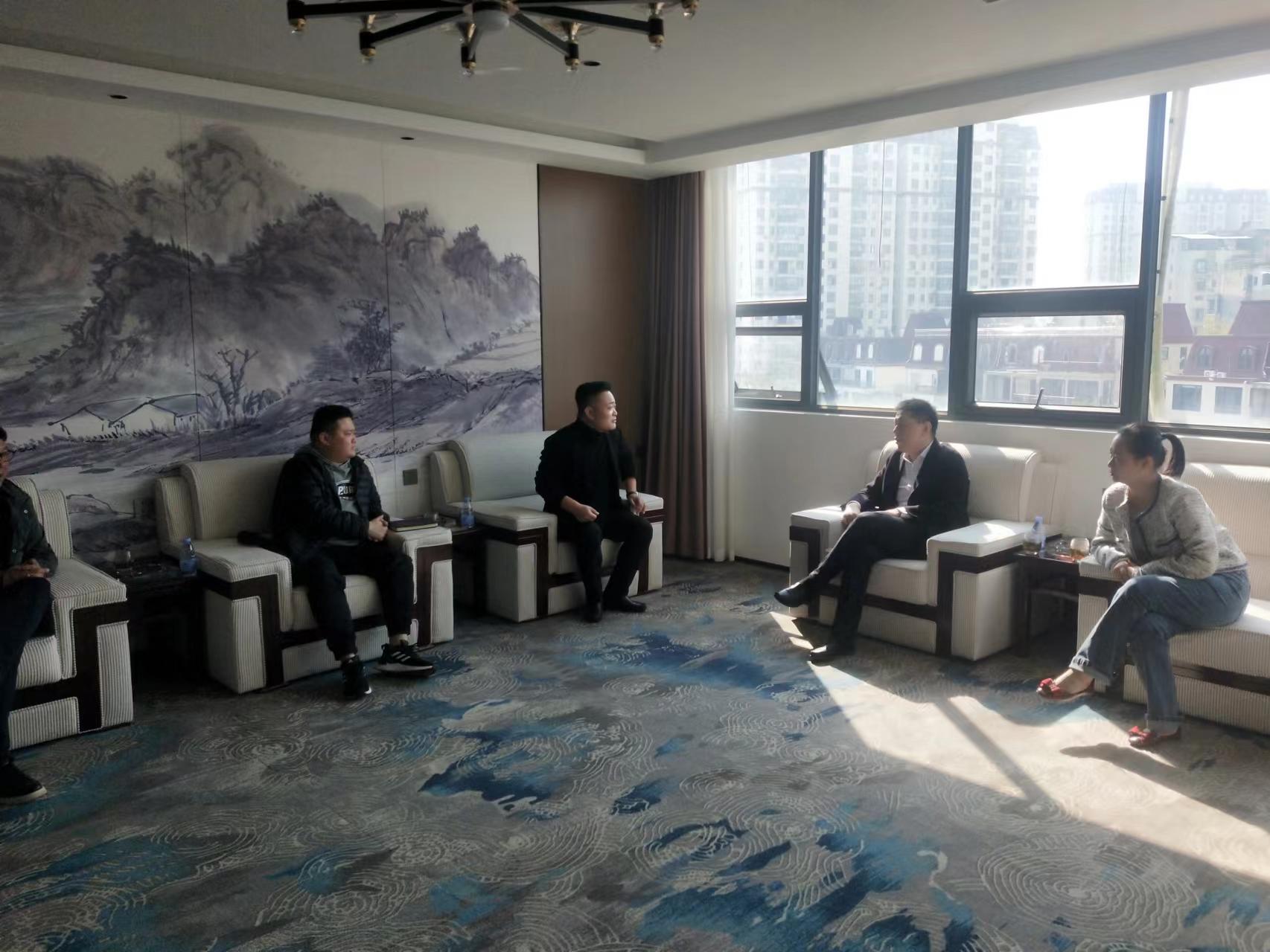 熊昆一行到供銷致億公司調(diào)研